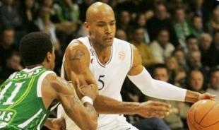 Delonte Holland� primer refuerzo de 9 de Julio