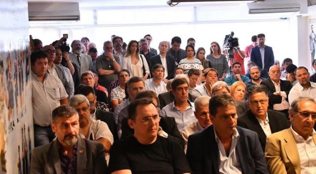 Fabi�n Borro al frente de la Confederaci�n