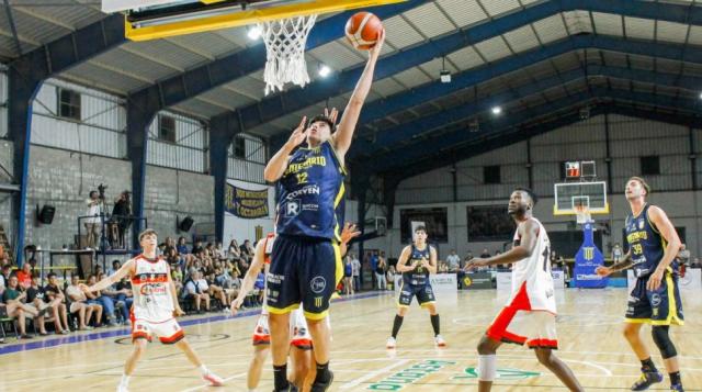 Zona Sur: Dos visitantes que se fueron festejando