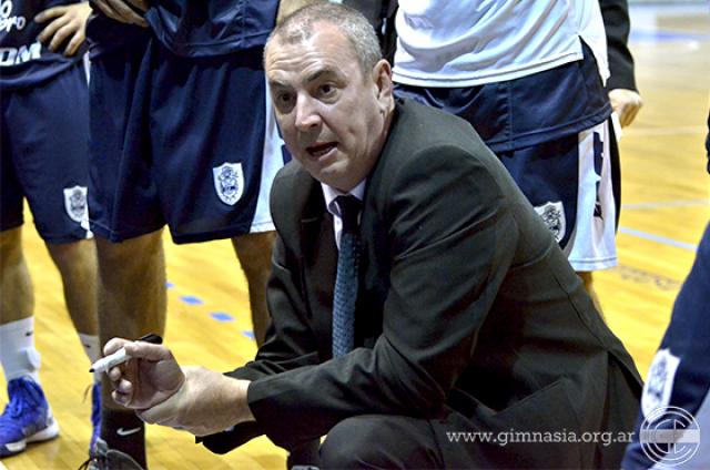 C�sar Adriani: �Gimnasia apost� a mantener la identidad�