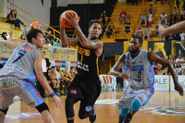 Libertad se meti� en el Super 4