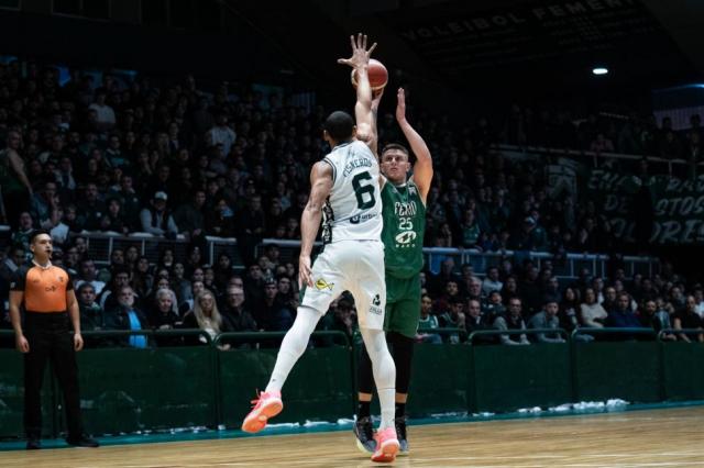 �pica victoria de Ferro