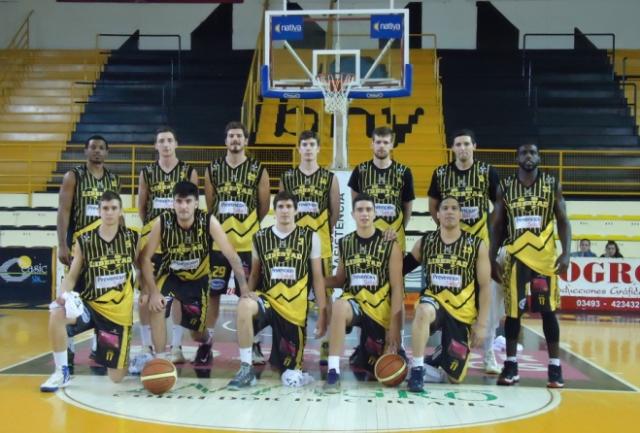 Gan�, se present� y homenaje�