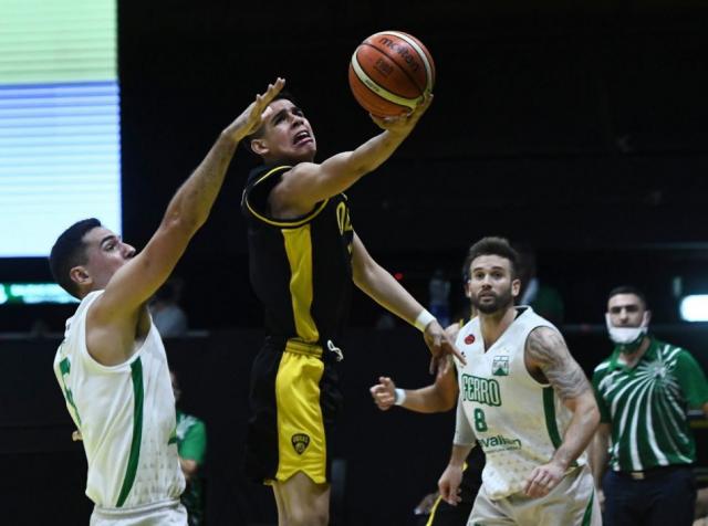 Levant� el ritmo a tiempo