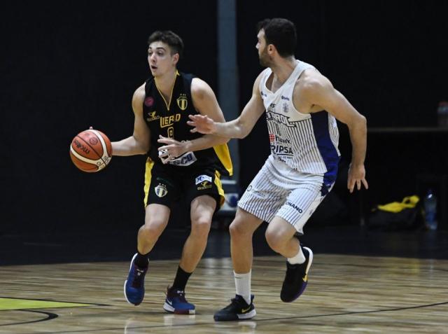 Pe�arol regres� al andar triunfal