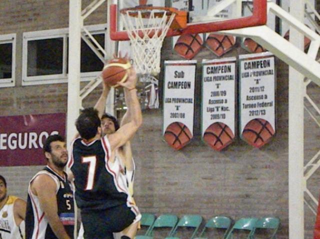 Tiro Federal y La Uni�n sumaron minutos