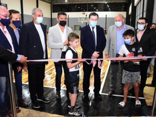 Ol�mpico inaugur� su mini estadio Centenario 2