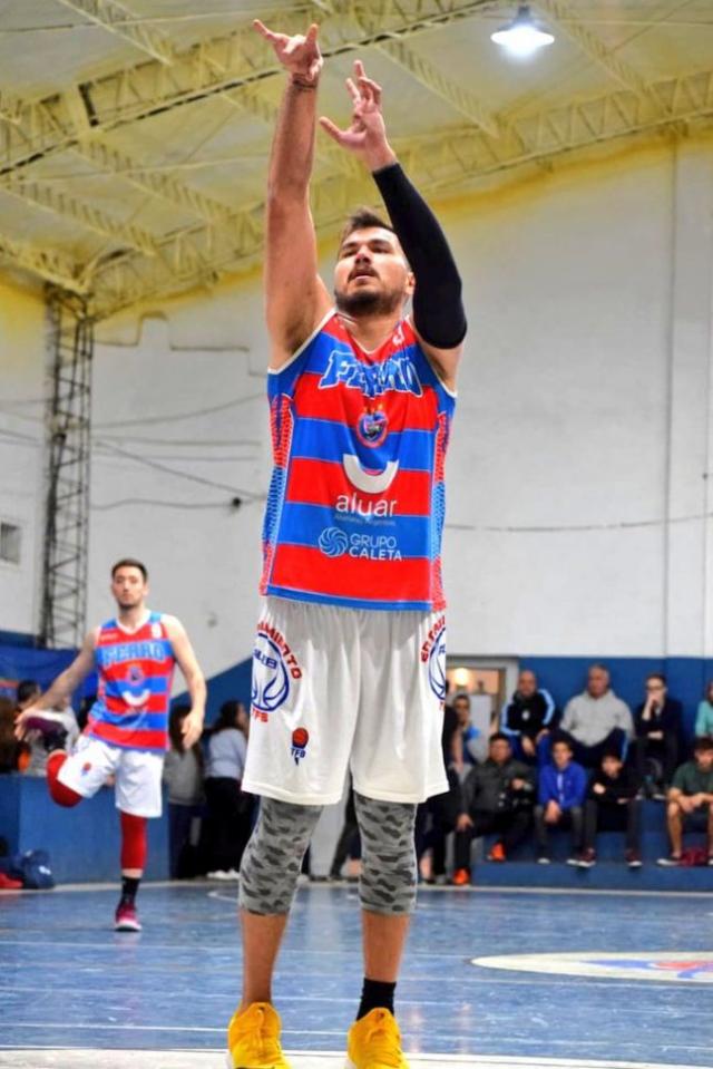 Viedma se qued� con el cuadrangular portuario